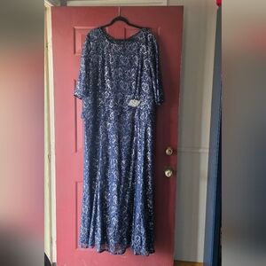 Elegant Navy Blue Lace Wedding Dress